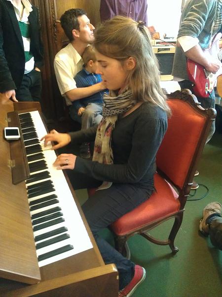 2012-04-09-hl56.jpg